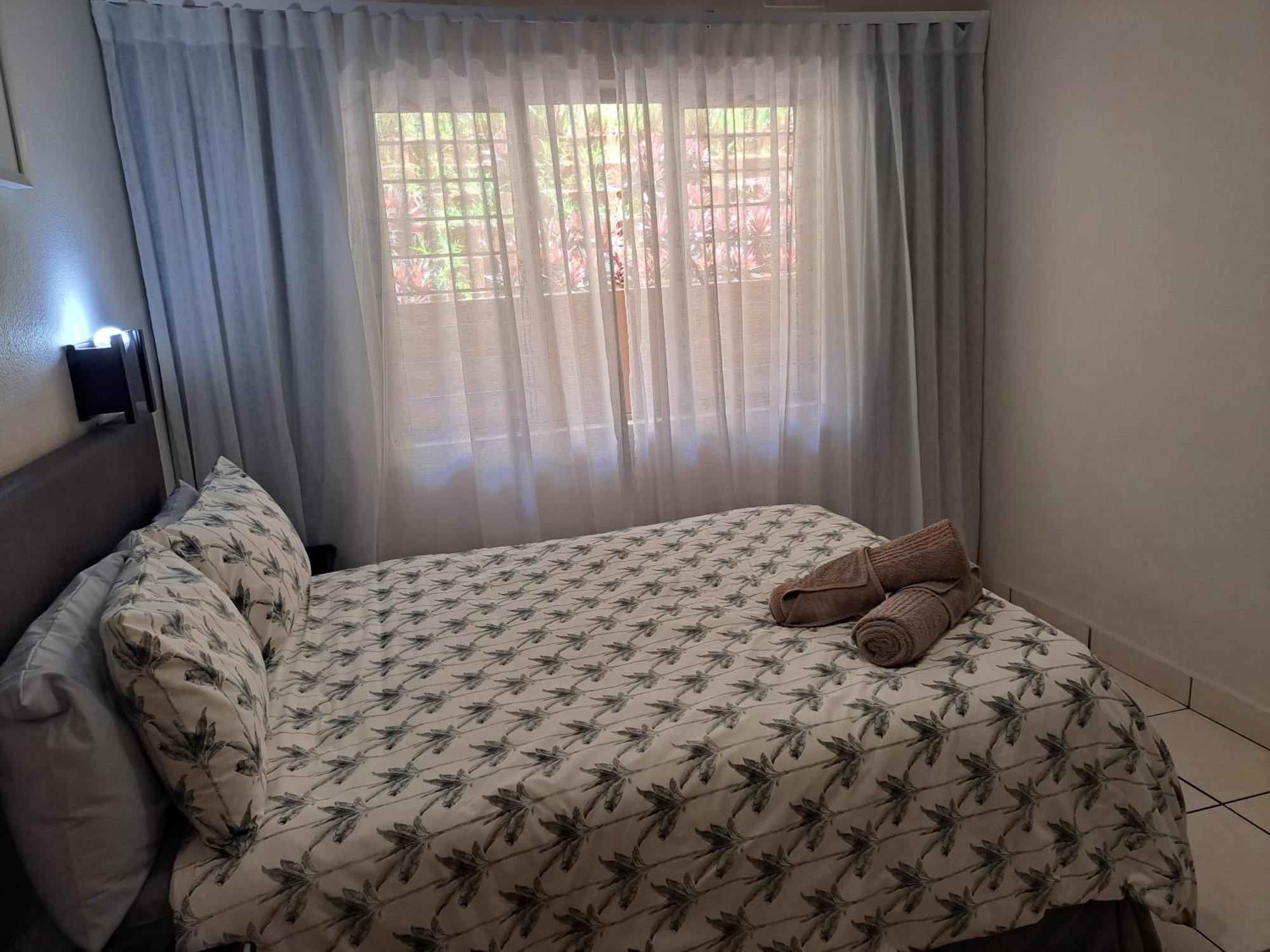 #5 Illovo Views Apartment *